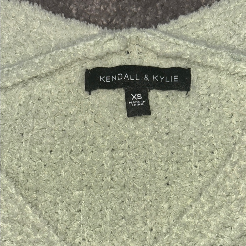 Kendall & Kylie Soft Green‎  crop Knit Sweater size XS - Picture 2 of 3